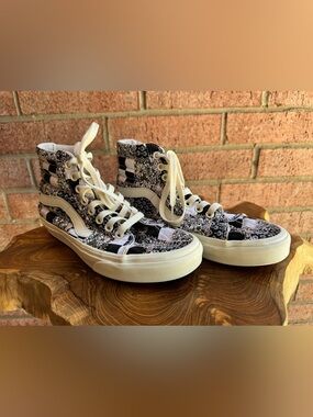 Vans Women's High Top Sneakers Size 6.5 Black White Floral Checkerboard Skate